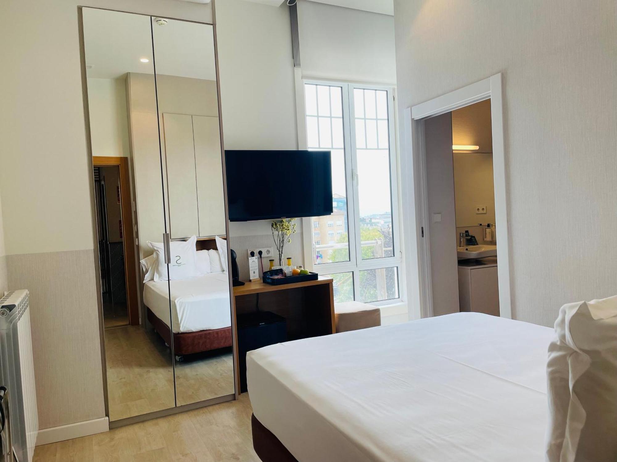 Sercotel El Balcon De La Bahia Suites Santander Exteriör bild