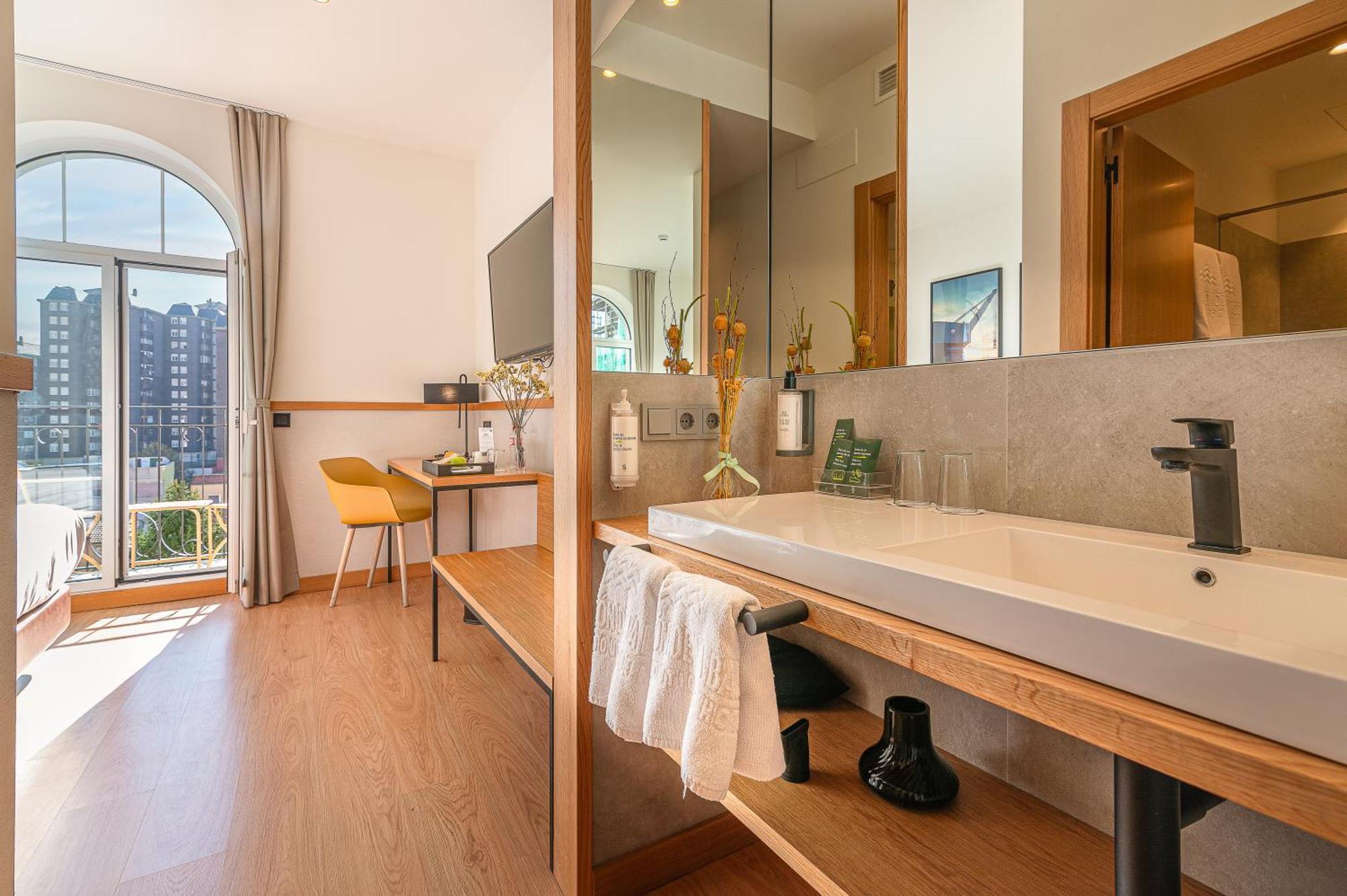 Sercotel El Balcon De La Bahia Suites Santander Exteriör bild